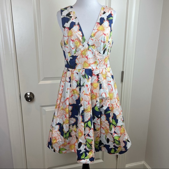 J Crew Dress Sateen Floral Fit & Flare Midi Dress C3327 Sz 6 - Picture 15 of 15